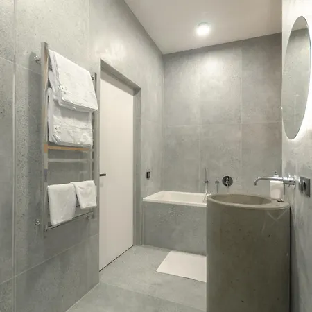 شقة Petrovdom 9-223 In Rc Yaroslaviv Grad, Bulvarno-kudriavska 17 كييف