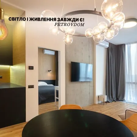 Petrovdom 9-223 In Rc Yaroslaviv Grad, Bulvarno-kudriavska 17 شقة كييف